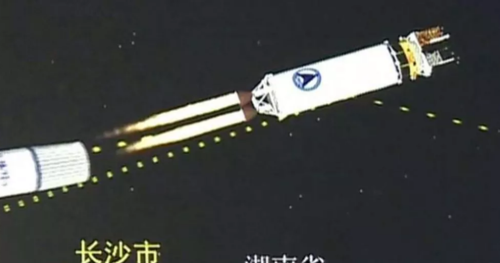 الجزائر تطلق قمر صناعي لأغراض عسكرية من الصين.