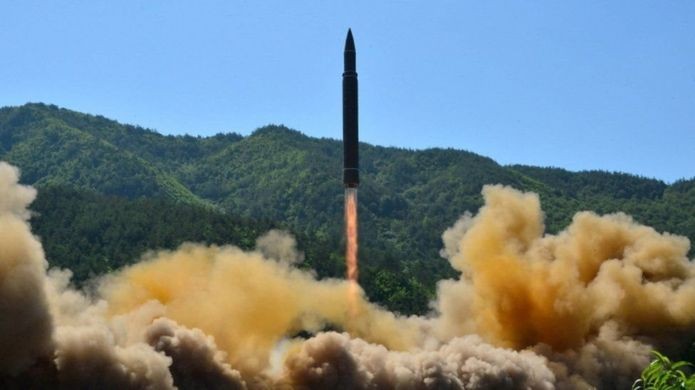 عاجل: كوريا الشمالية تطلق صاروخ بالستى جديد أكثر تطوراً .. ومجلس الأمن ينعقد.