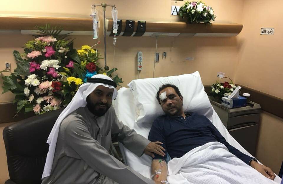 مغادرة الشاب المصرى "وحيد محمود" المعتدي علية فى الكويت المستشفى