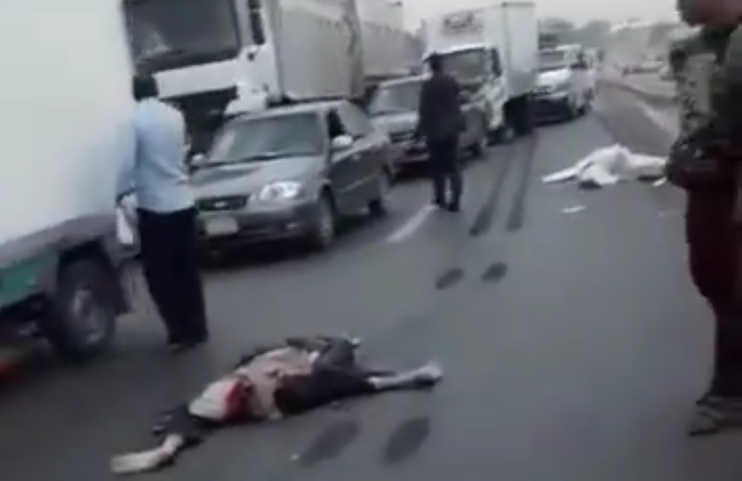 مصرع ثلاث شباب من الإسماعيلية فى حادث مأساوى على طريق المستقبل  (فيديو)