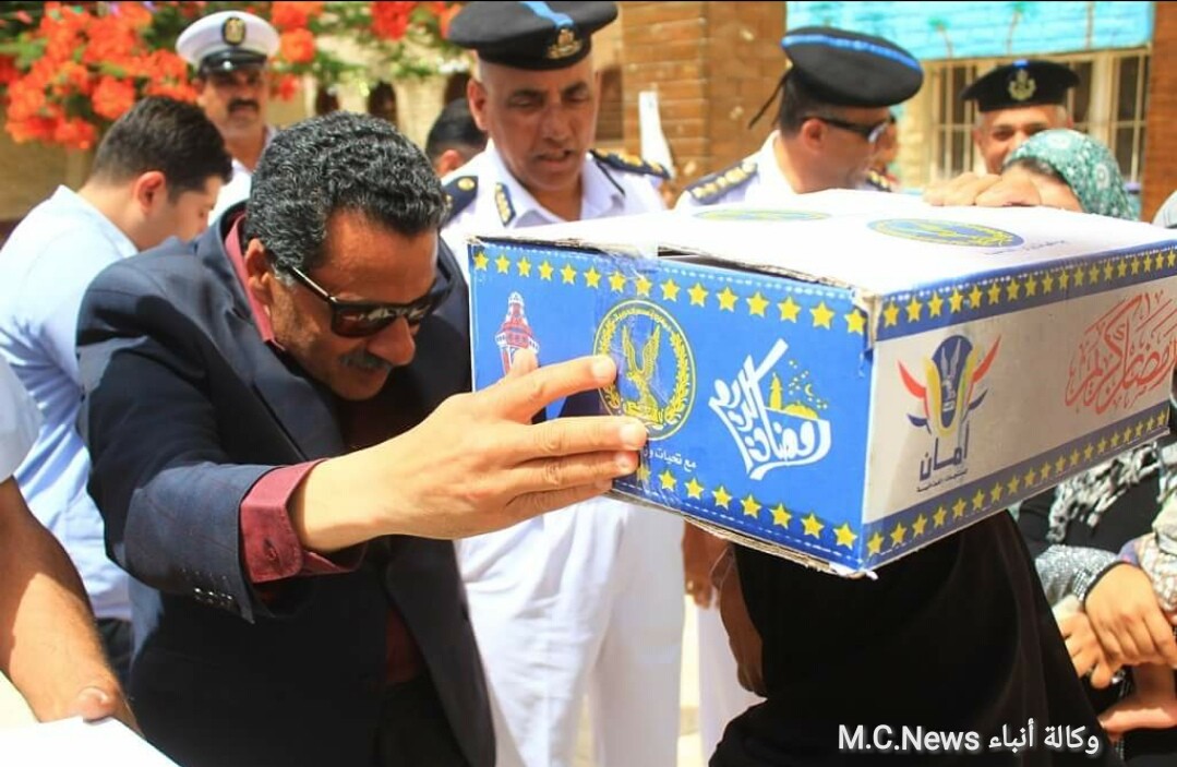 إستمرار اللواء محمد على حسين في قيادة قوافل الخير لمديرية أمن الإسماعيلية بشهر رمضان (صور)