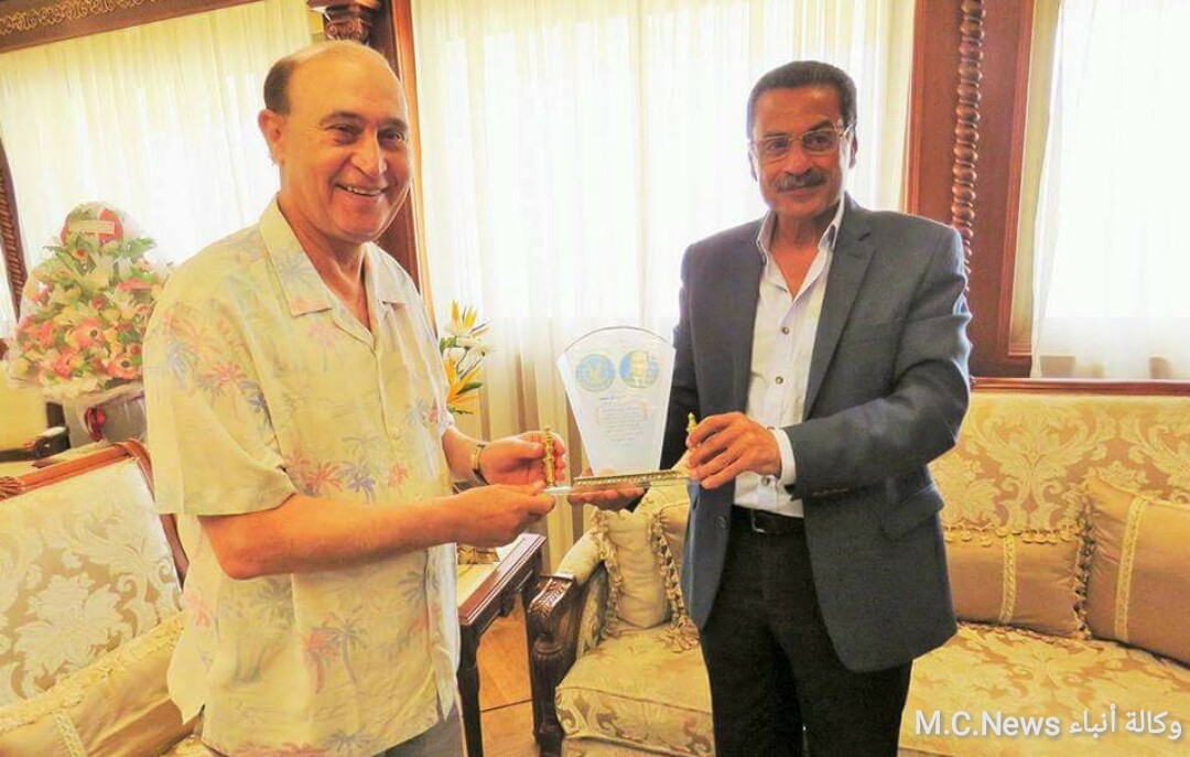 مدير أمن الإسماعيلية يُقدم التهنئة للفريق مهاب مميش بمناسبة تجديد الثقة لسيادته