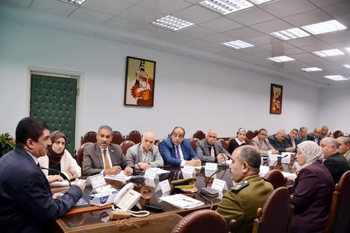 محافظ القليوبية يشكل لجنة لحصر الرياشات الخاصة بالطيور ومنع تداول الطيور بالأماكن العامة