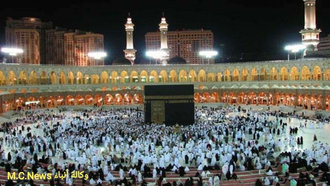 السعودية تطالب المؤذنين بخفض أصوات مكبرات المساجد برمضان لعدم الإضرار بالآخرين  (فيديو)