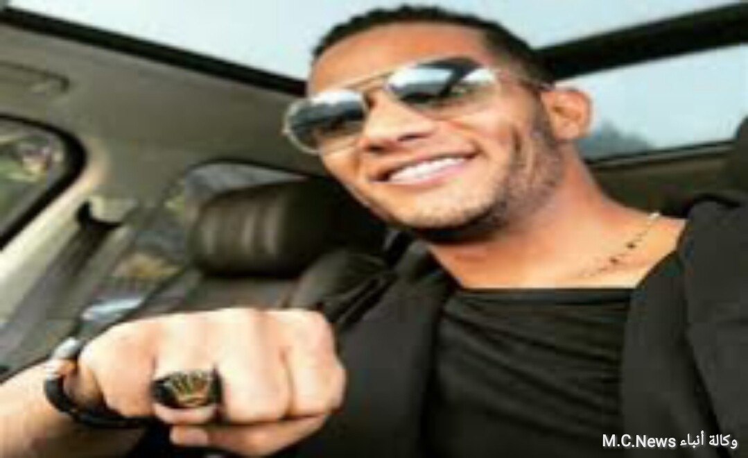 محمد رمضان يستعطف الجمهور بمنشور بالفيسبوك وبالرقص فى الشارع عقب حملة المقاطعة (فيديو)